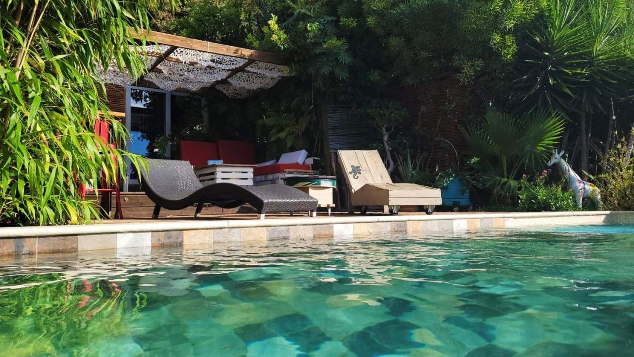 Logement De Charme Avec Piscine Et Jacuzzi Carnoules  エクステリア 写真
